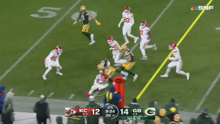 Chiefs Safety Bryan Cook Suffered A Gruesome Ankle Injury Vs Packers ...